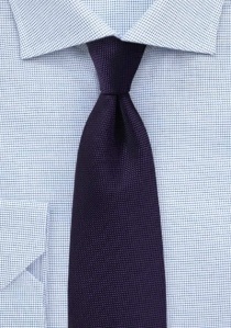 Cravate fine texturée violette