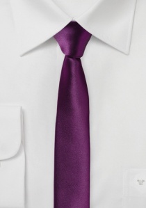 Cravate extra-étroite violette
