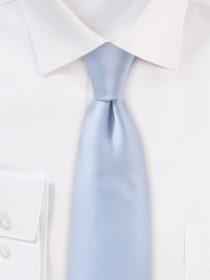 Cravate en soie avec reflets satinés bleu