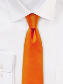 Cravate en soie avec reflets satinés orange
