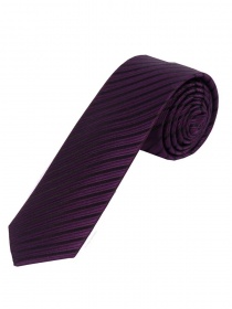 Cravate étroite rayures fines noir pourpre