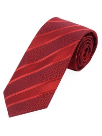 Cravate motif structuré rayures rouge rubis
