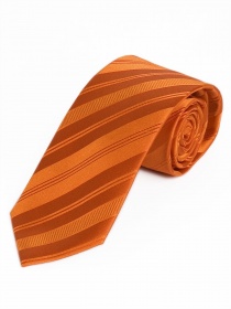 Cravate longue unie à rayures surface cuivre