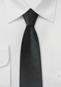 Cravate étroite unie noire