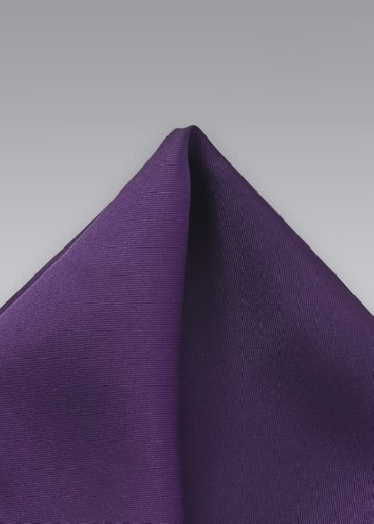 Pochette aus dem gleichen Stoff und Farbe