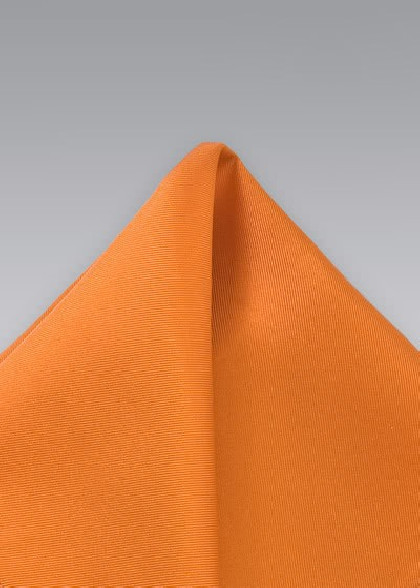 Pochette aus dem gleichen Stoff und Farbe