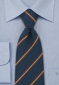 Cravate traditionnelle Atkinson à rayures jaune et