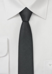 Cravate étroite noire structurée