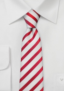 Cravate rayée rouge blanc