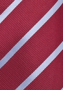 Cravate rouge foncé rayée bleu clair