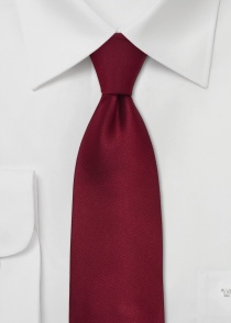 Cravate unie en rouge foncé noble