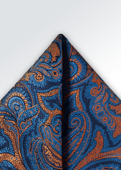 Pochette aus dem gleichen Stoff und Farbe