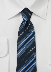 Cravate d'affaires à rayures bleu marine