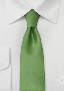 Cravate étroite vert mousse unie