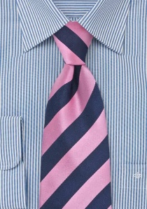 Cravate XXL rose rayée bleu marine