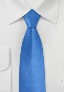 Cravate étroite bleu profond