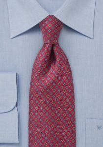 Cravate rouge foncé motif carré
