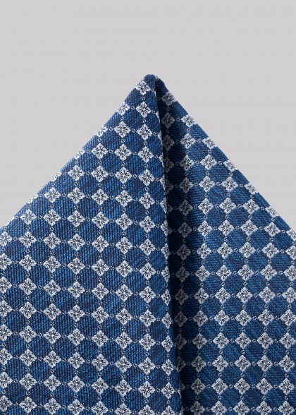 Pochette aus dem gleichen Stoff und Farbe