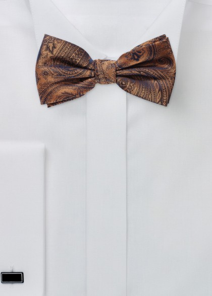 Nœud papillon aus dem gleichen Stoff und Farbe