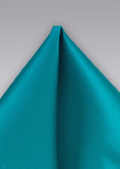 Pochette aus dem gleichen Stoff und Farbe