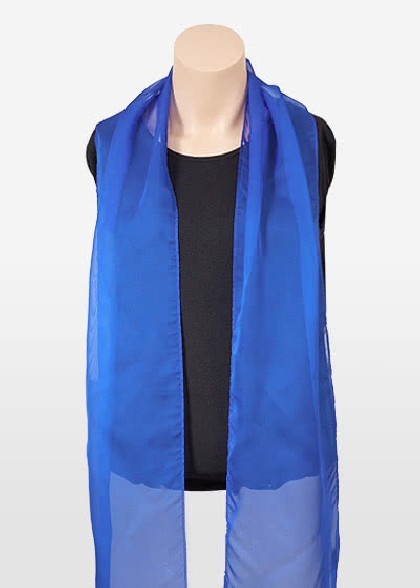 Écharpe en mousseline aus dem gleichen Stoff und Farbe
