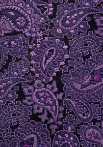 Cravate motif cachemire violette sur fond noir