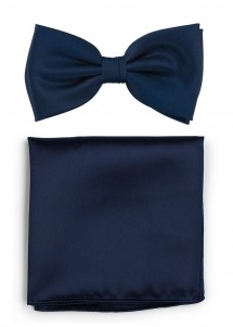Noeud et pochette pour homme en bleu foncé