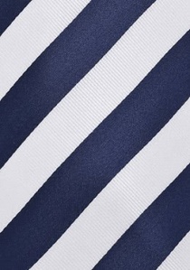 Cravate XXL bleu marine et blanche à rayures
