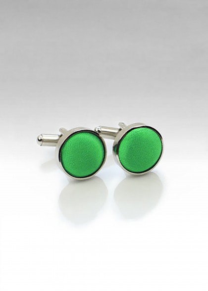 Boutons de manchettes aus dem gleichen Stoff und Farbe