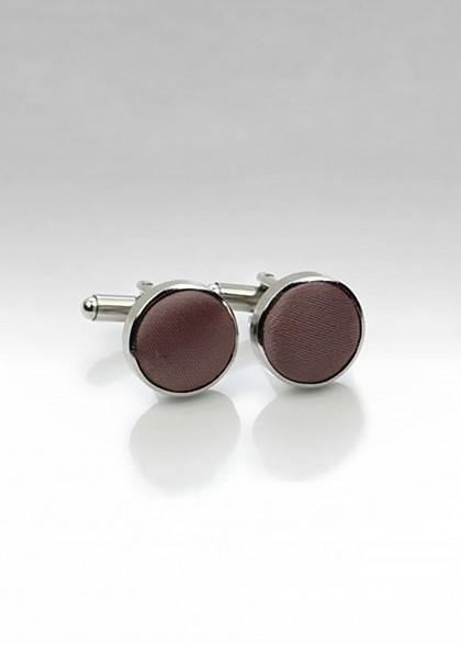 Boutons de manchettes aus dem gleichen Stoff und Farbe