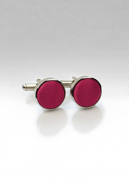 Boutons de manchettes aus dem gleichen Stoff und Farbe