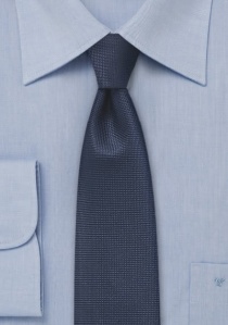 Cravate étroite structurée bleu foncé