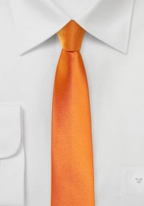 Cravate étroite orange unie
