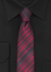 Cravate noire rayures rouge éclatant