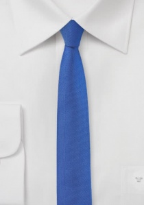 Cravate très étroite bleu roi