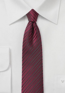 Cravate rouge foncé lignes diagonales