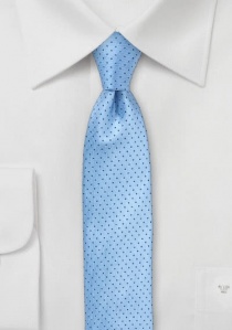 Cravate étroite bleu ciel à pois bleu marine