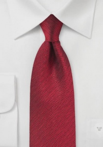 Cravate fins chevrons rouge
