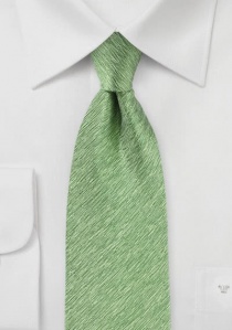 Cravate fins chevrons vert tendre