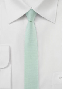 Cravate très étroite vert pâle