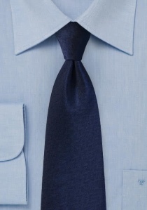 Cravate à chevrons bleu marine
