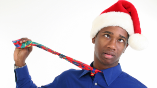 Les Cravates de Noël : Un Cadeau à Double Tranchant ?